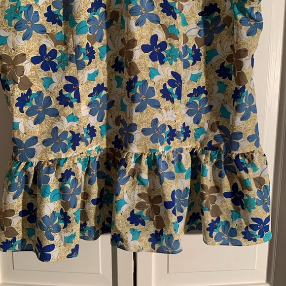 Cabi Large Multi-colored Floral Sleeveless Button Down Blouse - Picture 8 of 10